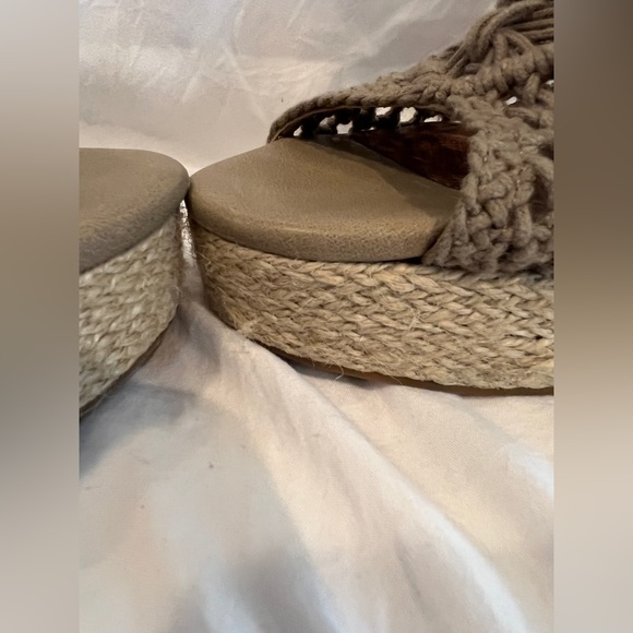 Lucky Brand Wedges Never Worn! Size 9 - Picture 11 of 16